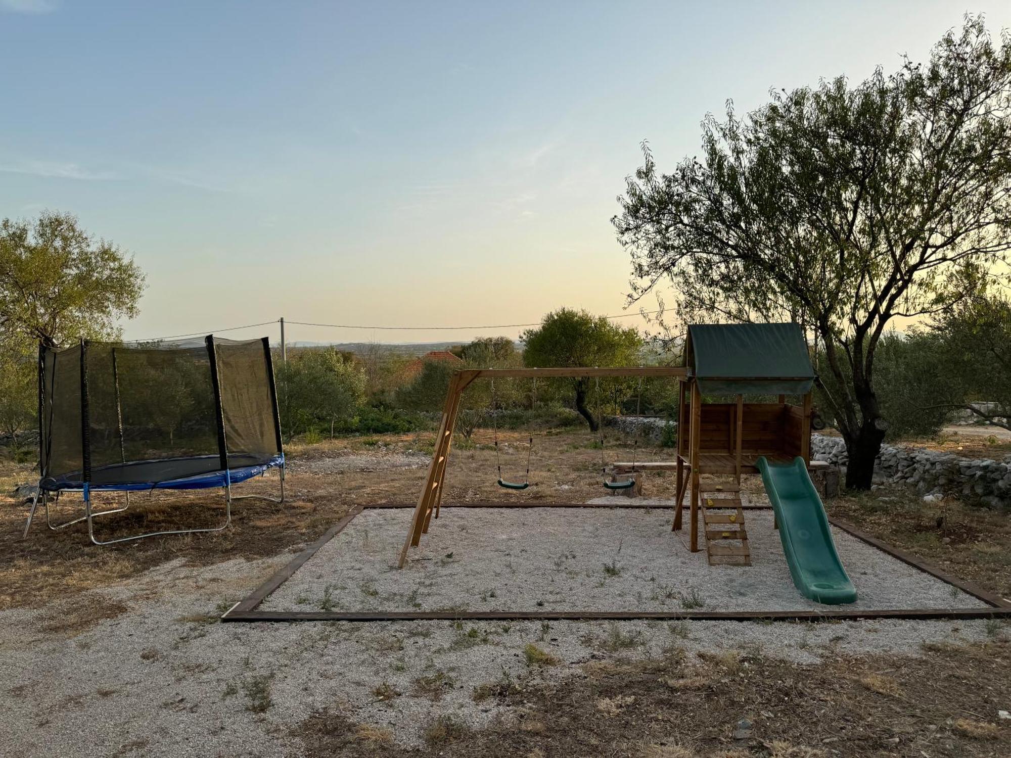 Relax And Unwind: Family-Friendly House Near Zadar In Zagrad Villa ภายนอก รูปภาพ